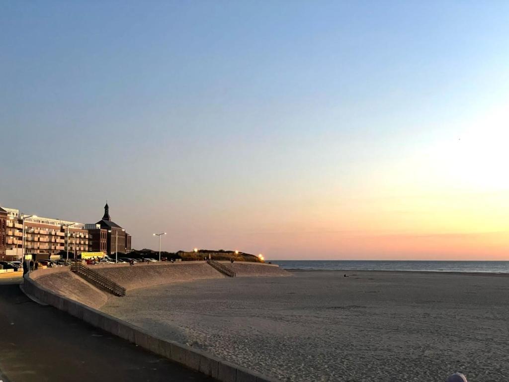 L'Alteia - L'Appartement Les Pieds Dans L'Eau Avec Place De Parking Prive Et Acces Direct A La Plage Berck Exterior foto